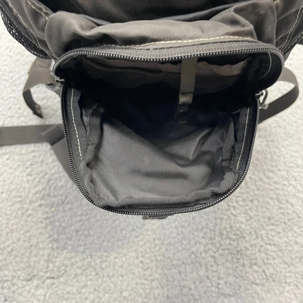 CamelBak M.U.L.E. Black Hydration Backpack & Unbottle Insulated Sleeve Combo Set